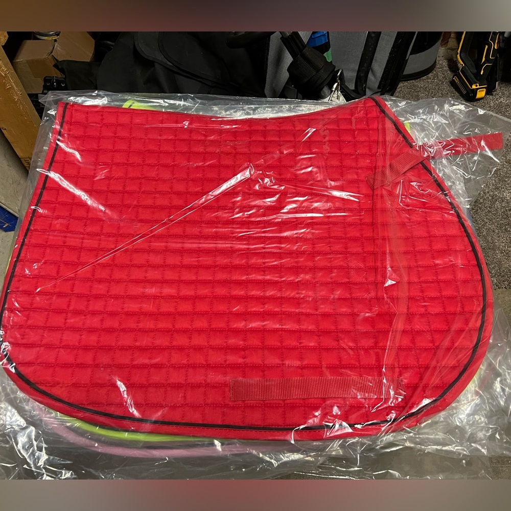 Red PRI all purpose English jumping saddle pad